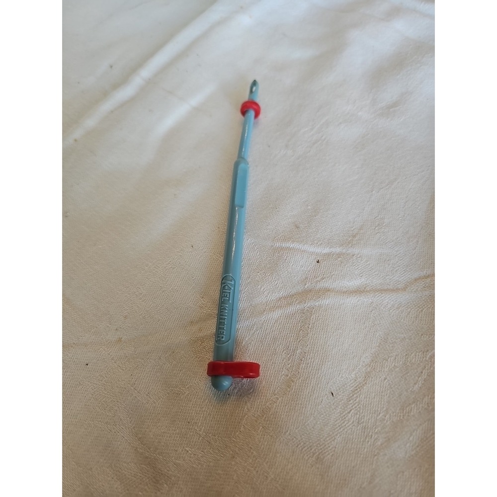 K-Tel Knitter Needle - Small Size Opening